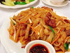 干炒牛河-文记壹心鸡(宝华路店)