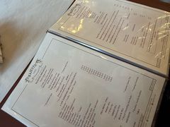 -Majestic Café