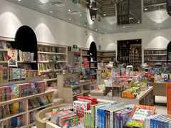 -钟书阁(群光广场店)