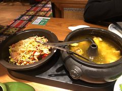 -云海肴·汽锅鸡·云南菜(天山百盛优客店)