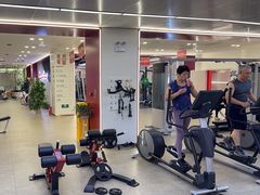 -英派斯健身旗舰店(海信国际中心馆)