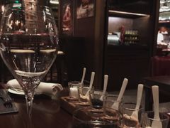 -恰餐厅及酒吧 CHAR Bar & Grill (北京丽都皇冠假日店)
