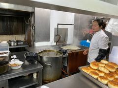 自助取餐区-上海为民商行清真饭店(南大路店)
