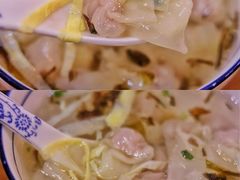 鲜肉小馄饨-景芳周大姐(国大城市广场店)