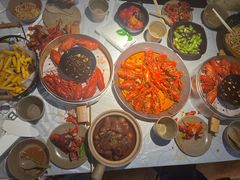 -巴厘龙虾·榜首油焖大虾(音乐学院·沿江酒馆店)