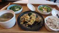 -尚圣月子会所·庄园式月子中心(萧山湘湖店)