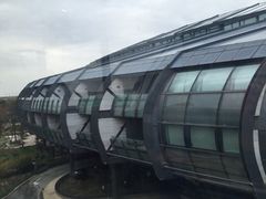 -上海滴水湖皇冠假日酒店