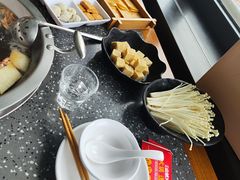 -华晟山城火锅(开发区港西东阁里店)