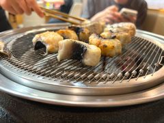 -围炉肉舍•炭烤活鳗•丹东海鲜烤肉(步行街店)