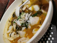 酸菜鱼-大食代美食广场(迪士尼小镇店)