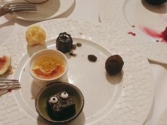 -罗宾斯牛排馆(重庆丽晶酒店)