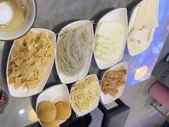 -光头药膳鸡(莱茵小镇店)