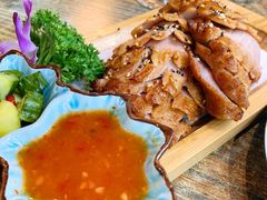 金牌炭烧秘制猪颈肉-Hi YOU你的饭局泰餐厅(雍和宫店)