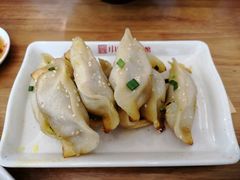 牛肉鍋貼-小姜锅贴(凤凰街店)