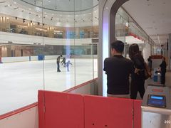 -陈露国际冰上中心(天津嘉里汇店)