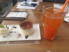 -必胜客(证大大拇指店)