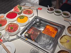 -海底捞火锅(世界城广场店)