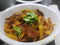 一品酸菜拌卤味-康师傅私房牛肉面(北京南站店)