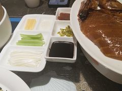 -瓦国小镇·果木烤鸭·融合菜(西口店)