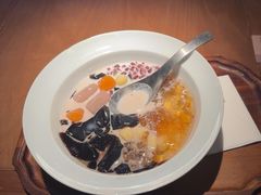 -RUXU入续糖水铺与包(卓悦中心店)