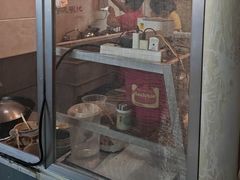 -松树干拌面店