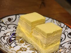 -米德维奇俄式西餐厅(西六道街店)