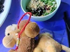 -撒拉人家.酸菜牦牛肉火锅