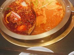 -沸炉重庆老火锅(军事博物馆店)