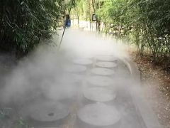 -雪山彩虹谷景区