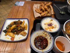 -云阿蛮云南生烫牛肉米线(奉贤路店)