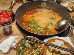 -贵厨酸汤牛肉(汇金星力城店)