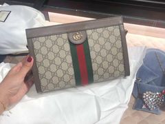 -Gucci(青岛海信广场店)