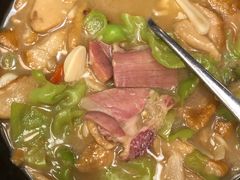 -云海肴·汽锅鸡·云南菜(天山百盛优客店)