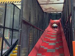 -嗨翻Hi-Fun竞技主题乐园·蹦床亲子生日轰趴(国光1937店)