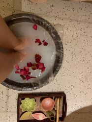 -琦品高端嫩肤经络私佳美场
