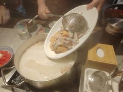 -尚尚仙·酸汤猪手·猪肚鸡火锅(华联万柳购物中心店)