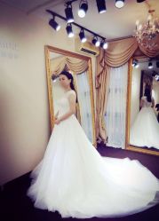 -LOVE SHINE婚纱·红鼎庄龙凤褂·妈妈装定制