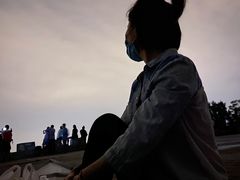 -鬼笑石后山停车场