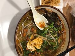 -螺丰汇柳州螺蛳粉(苹果园地铁站F口店)