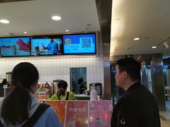 -CoCo都可(湖滨银泰店B区店)