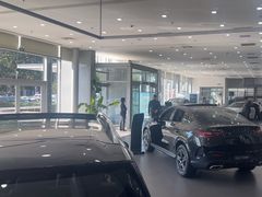 -奔驰利星行(北京花乡店)