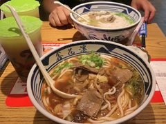 -鑫花溪牛肉米粉(印象水街都心荟店)