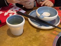 -左庭右院鲜牛肉火锅(金山万达店)
