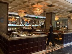 -半岛翡丽海鲜自助餐厅(观风亭店)