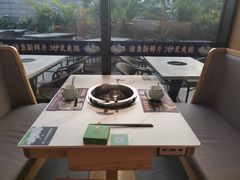 靠窗位-马家斑.鲜鱼火锅(松湖万科店)