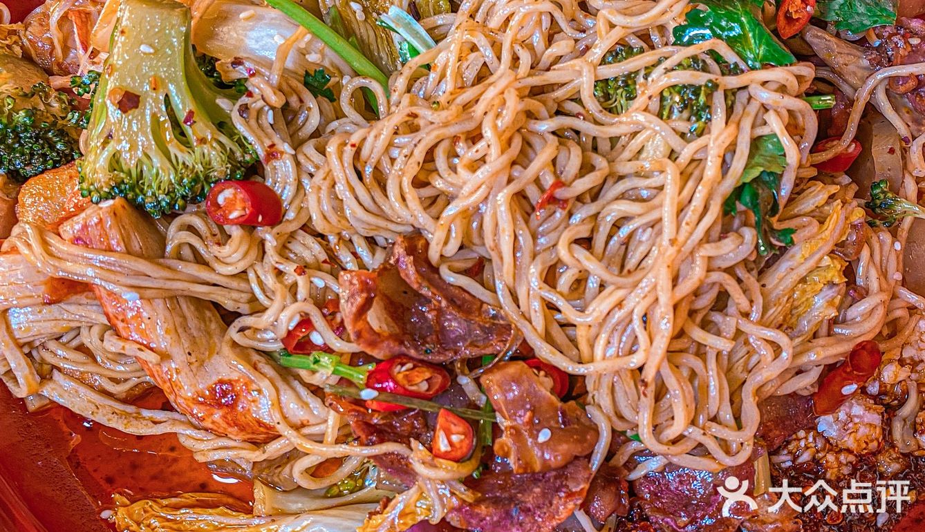 🆘谁能拒绝一盆麻辣鲜香的麻辣烫