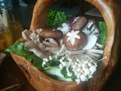 -捞神煲汤火锅(湖滨商业街店)