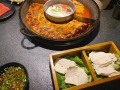 -渝涯重庆豆花老火锅(中赢国际店)