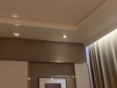 -昆明中心皇冠假日酒店