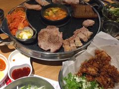 -江南猪肉商会无限续吃(弘大店)